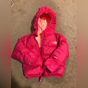 Reversible North Face winter jacket W Hand Covers size 12-18 months